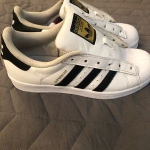Adidas classic shoes for boys